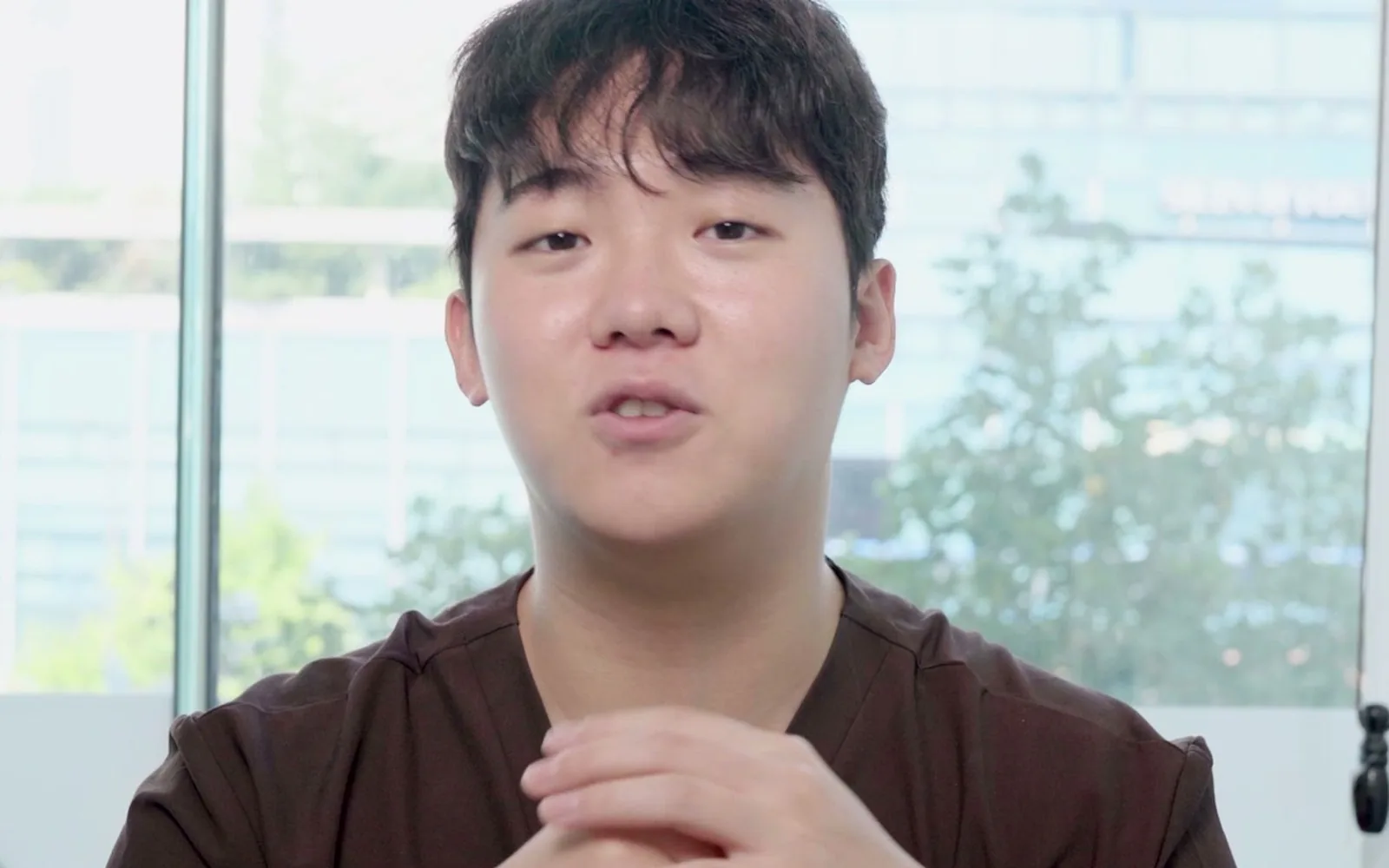 중요한 일정 일주일 전, 인상 바꾸는 단기 피부 시술은?