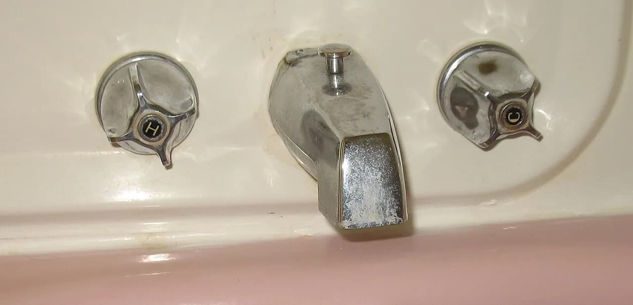Canadian shower tap2