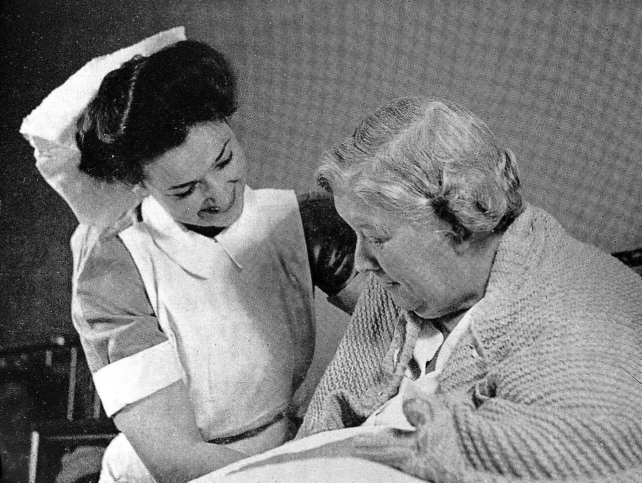 Birmingham: Hospitals Centre: an elderly patient.