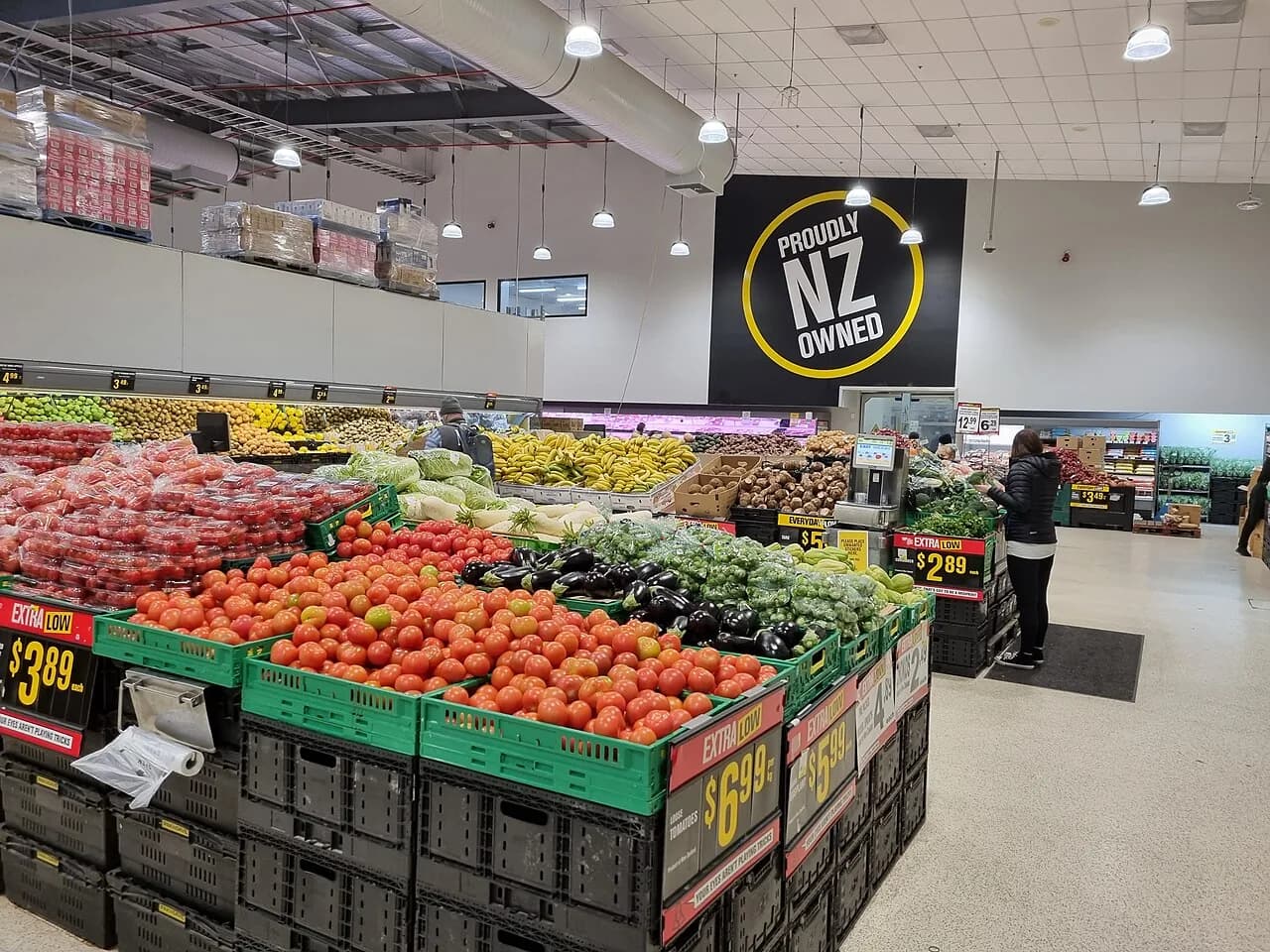 2022-06-07 Fresh produce in New Zealand supermarket