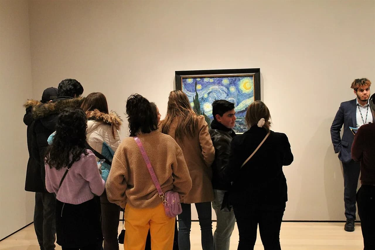 Crowd Gathers at Starry Night Painting in New York City's Museum of Modern Art (MOMA)