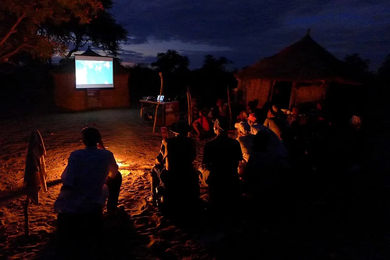 2015 screening documentary in Dendui